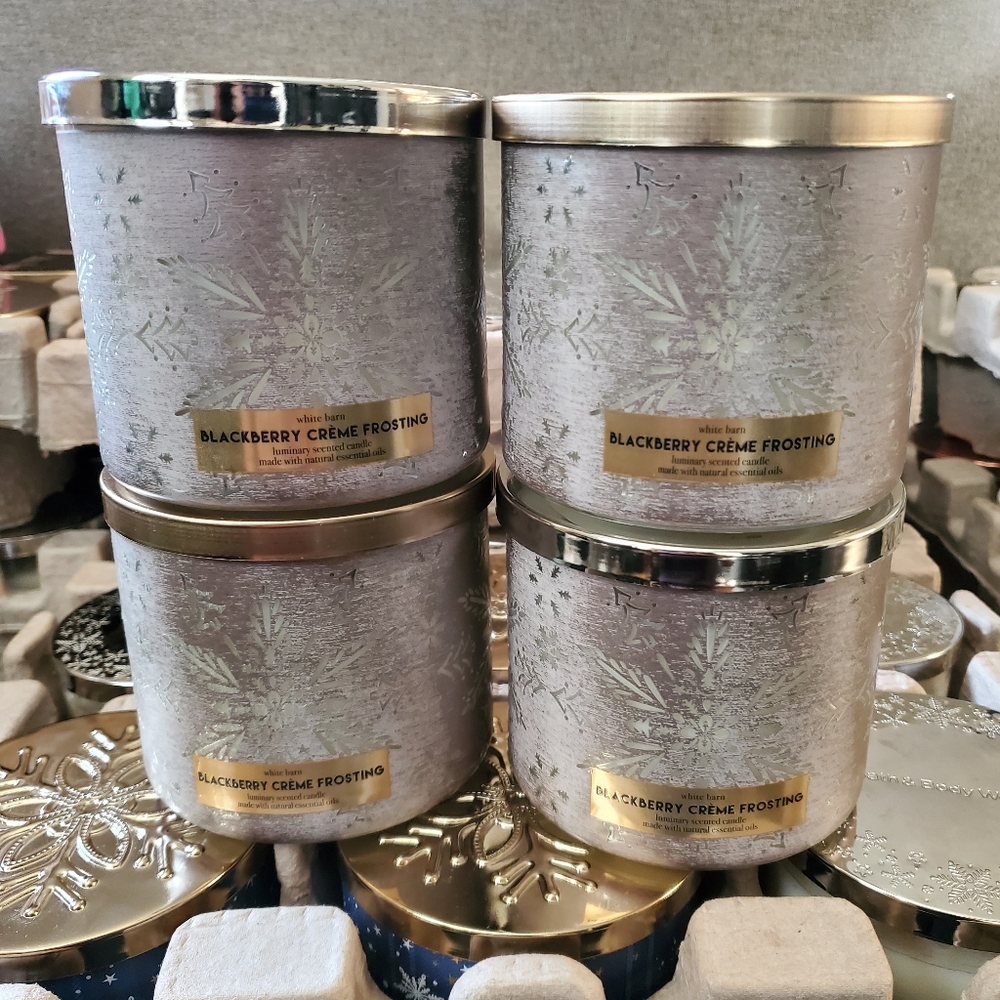 Bath and Body Works Blackberry Creme Frosting Candles